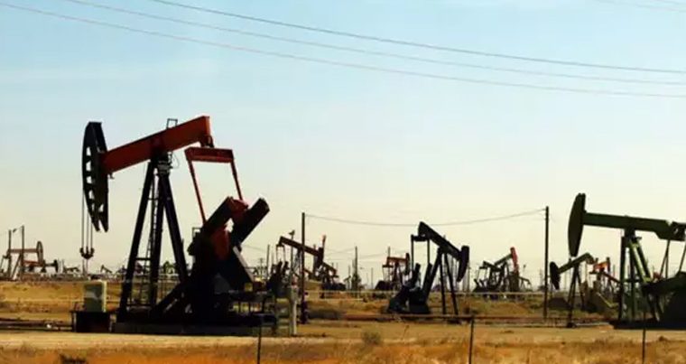 Ирак и Иран наращивают экспорт нефти в битве с Саудовской Аравией