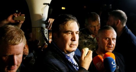Михаил Саакашвили официально попросил об убежище на Украине