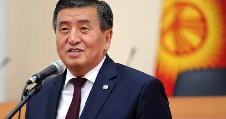 По предварительным итогам на выборах президента Кыргызстана лидирует Сооронбай Жээнбеков