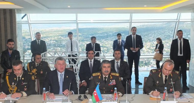 В Тбилиси состоялась встреча глав ВС Азербайджана, Грузии и Турции