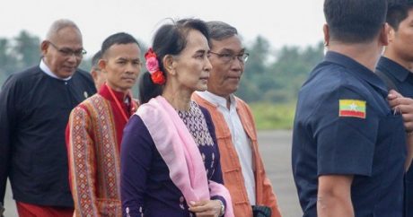 Лидер Мьянмы впервые посетила территории мусульман-рохинья