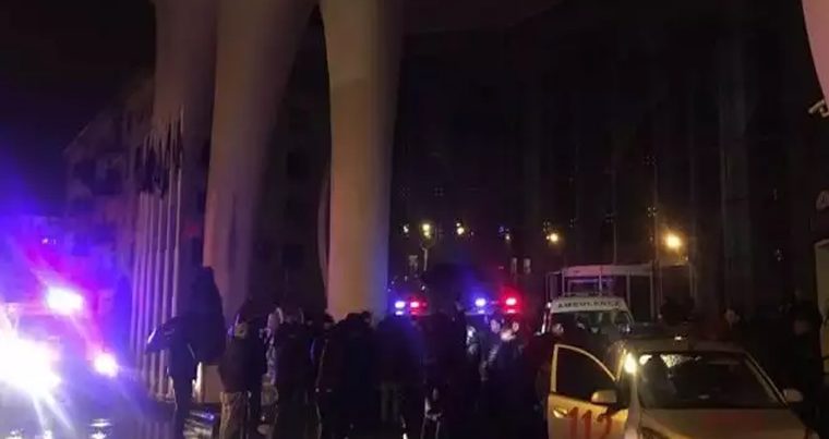 Сильный пожар в гостинице в Батуми: 12 человек погибли — ВИДЕО