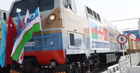 Объявлено время начала пассажироперевозок по железной дороге Баку-Тбилиси-Карс