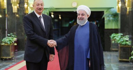 Рухани: Иран и Азербайджан настроены на укрепление связей