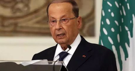 Президент Ливана призвал премьера вернуться на родину