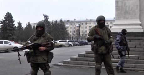 Вооруженные банды сепаратистов напали друг на друга: захвачен центр Луганска — ВИДЕО