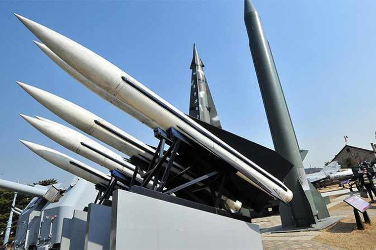 США начали расследование по делу о поставке в КНДР запчастей для ракет