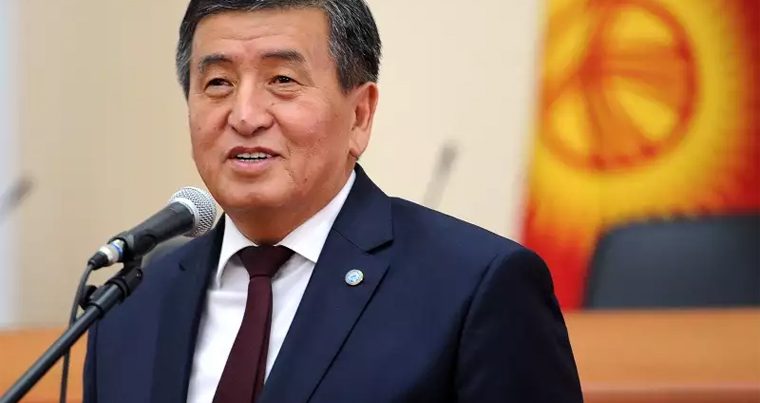 Сооронбай Жээнбеков вступил в должность президента Кыргызстана