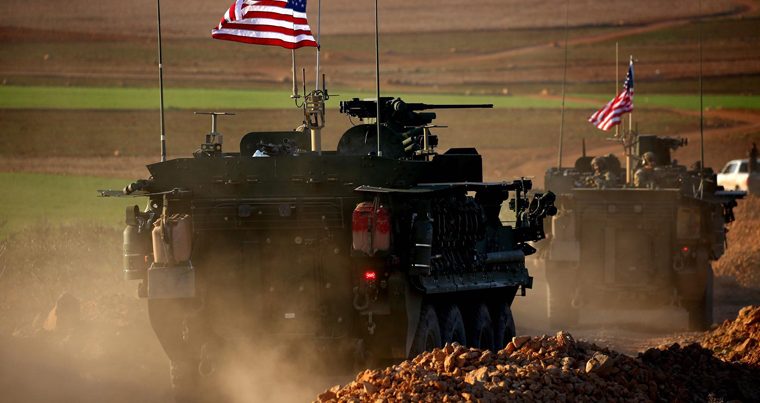 США продолжают вооружать террористов в Сирии