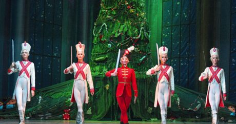В канун Нового года в Баку покажут спектакль «Щелкунчик»