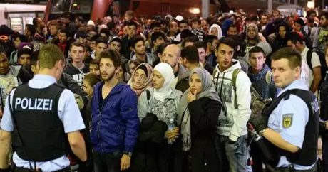 Европа выдвинула беженцам условие: «Пусть принимают эту религию!»