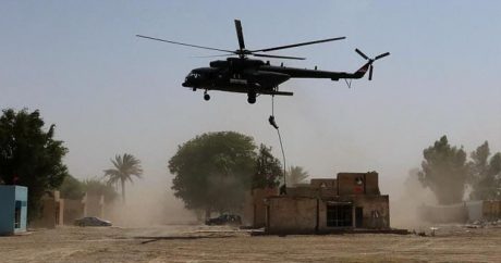 Главарей ИГ вывезли из Сирии на вертолетах США