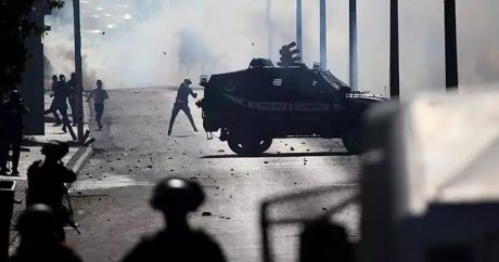 Израиль применил боевые пули и слезоточивый газ в Палестине — ФОТО