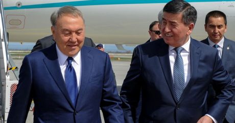Жээнбеков обсудил с Назарбаевым свой предстоящий визит в Астану