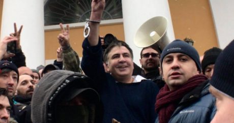Саакашвили призвал украинцев выйти на Майдан — ВИДЕО