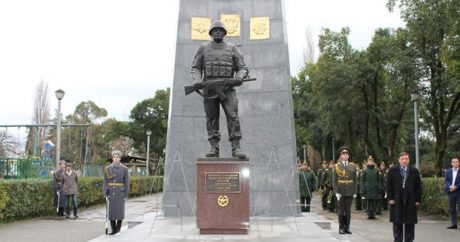 Абхазские сепаратисты установили памятник российским оккупантам