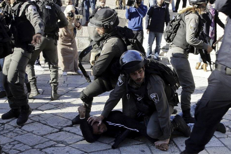 Ожесточенные столкновения в Иерусалиме: сионисты убивают палестинцев — ВИДЕО