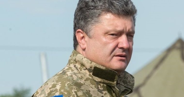 Порошенко ответил Саакашвили из воинской части — ВИДЕО