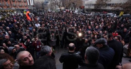 В Ереване протестуют против повышения цен