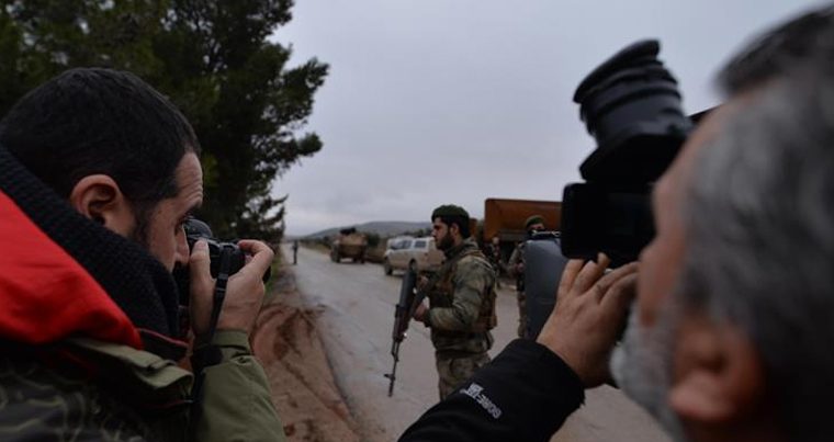 Террористы PYD/PKK обстреляли иностранных журналистов в Сирии — ФОТО
