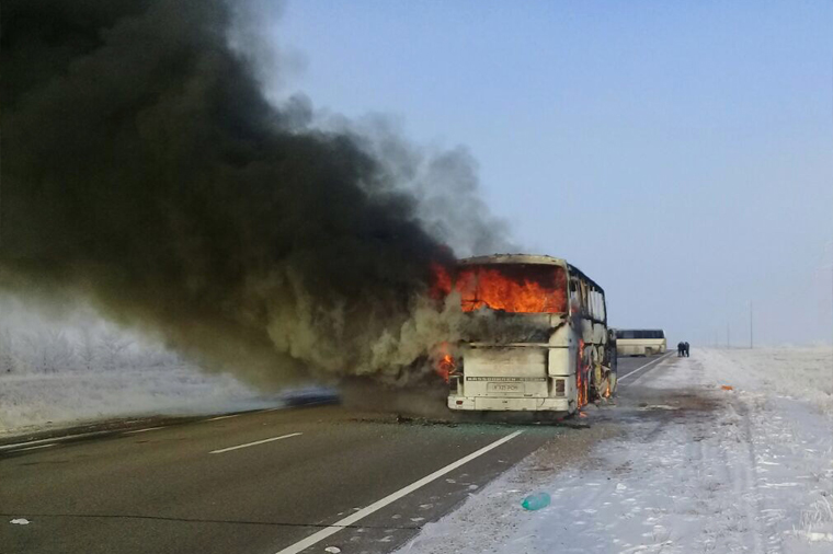 Названа предварительная причина возгорания в автобусе в Казахстане