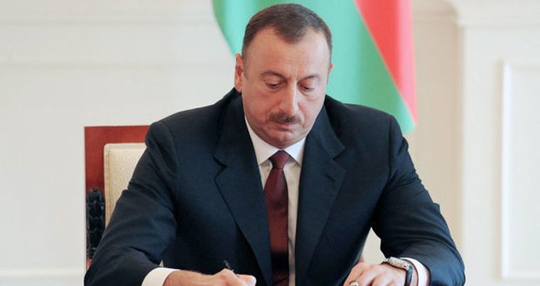 Президент Ильхам Алиев наградил Магеррама Гасымлы орденом «Шохрат»