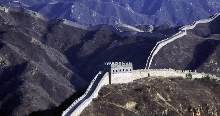 Китай создаст новую «великую стену» в Синьцзяне