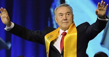 Политолог: «Только смерть может разлучить Назарбаева со своим креслом»
