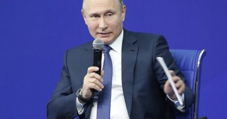 Путин прокомментировал «кремлевский список»: Собака лает, а караван идет — ВИДЕО