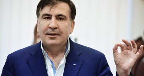 Тбилисский суд дал Саакашвили условный срок