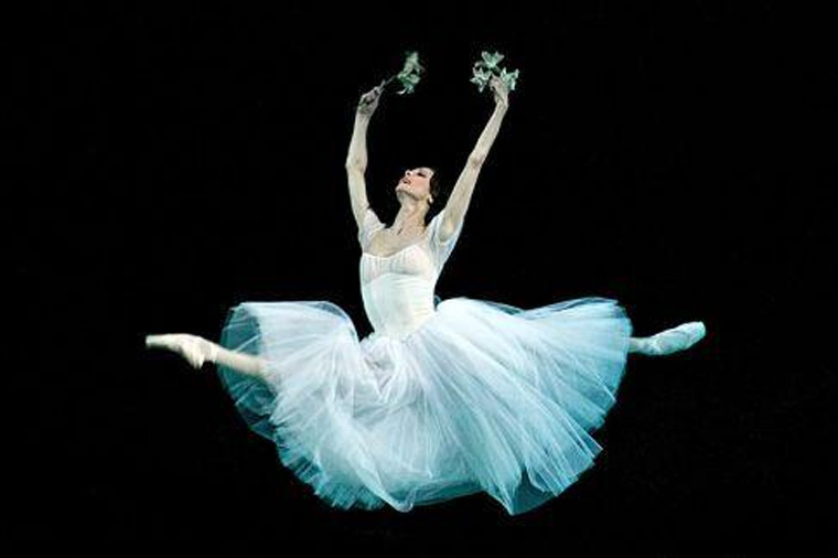 Звезды балета Украины покажут в Баку «Жизель»