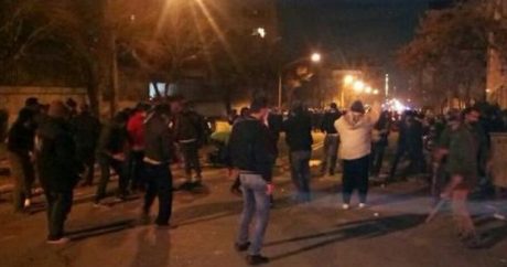 В Иране автобус наехал на полицейских: есть погибшие и раненные — ВИДЕО