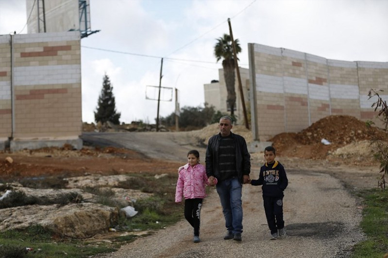 Палестинская семья объявила о создании независимого государства — ФОТО