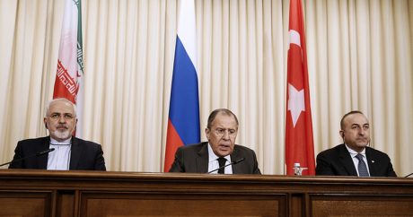 В Астане состоится встреча глав МИД РФ, Турции и Ирана