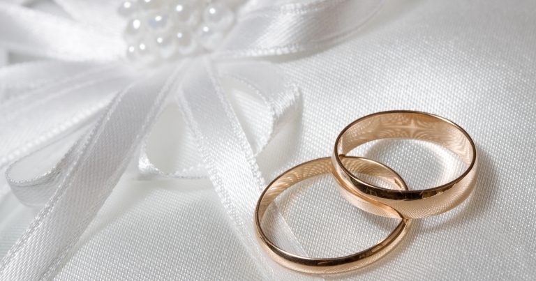 Обнародована статистика заключенных в прошлом году в Баку браков и разводов