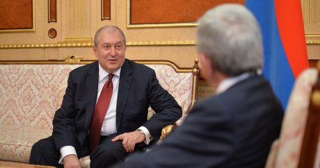 Армянский парламент избрал нового президента
