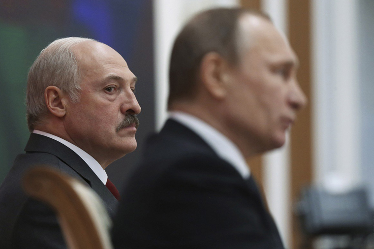 Лукашенко: Русские боятся потерять нас