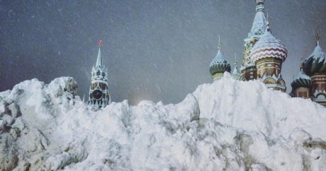 На Москву обрушился мощнейший снегопад