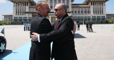 Состоялась встреча один на один президентов Азербайджана и Турции — ФОТО