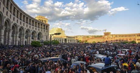 Оппозиция возобновляет акции протеста в Ереване