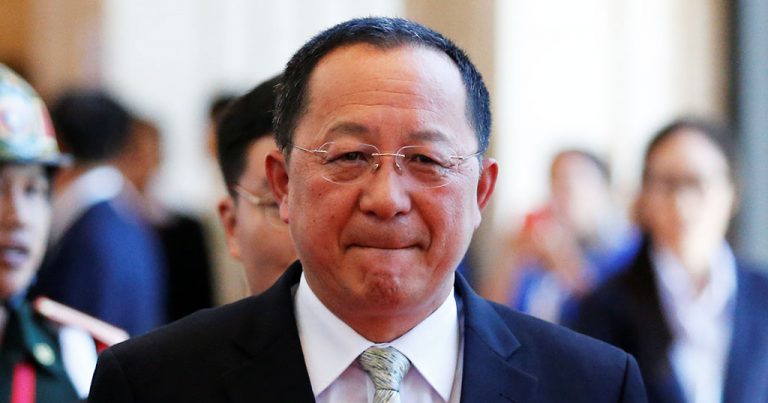 Министр Ким Чин Ына едет в Баку