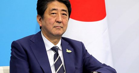 Премьер Японии призвал к максимальному давлению на КНДР
