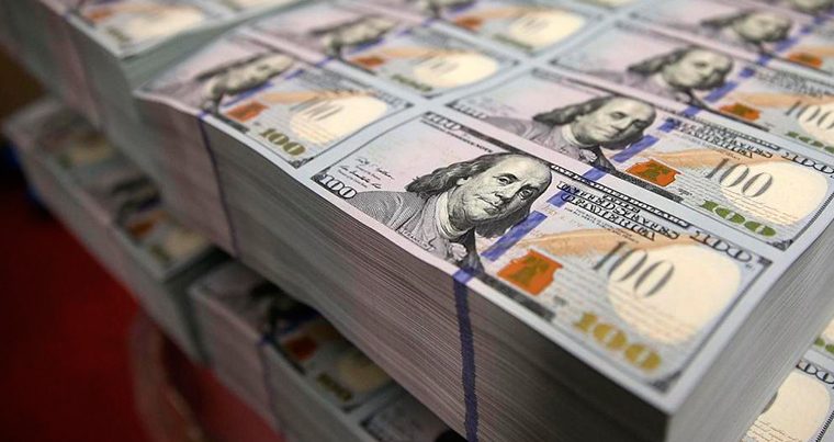 Объявлен курс доллара в Азербайджане на 3 июля