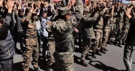 К акции протеста в Армении присоединились военные — ВИДЕО