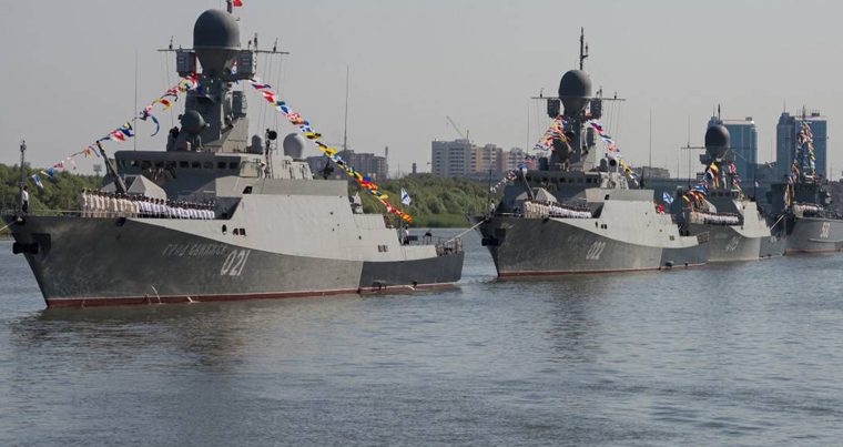 Каспийская флотилия РФ перебазируется из Астрахани в Дагестан
