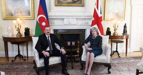 Премьер-министр Великобритании поздравила Ильхама Алиева с избранием на пост президента