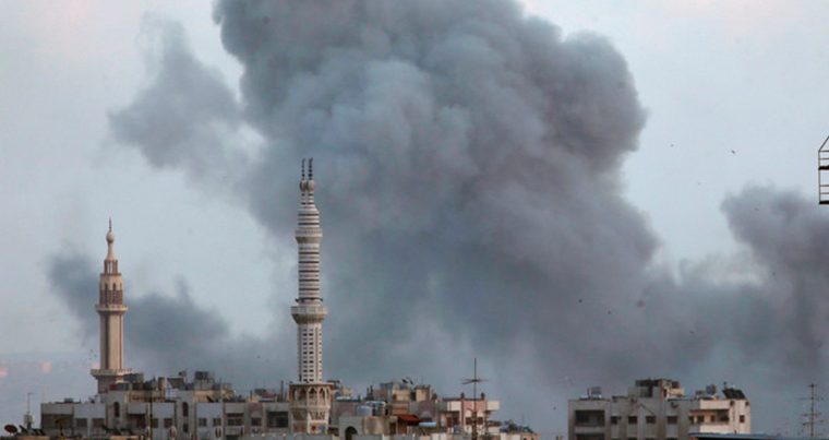 Армия Сирии наносит удары по командным пунктам ИГ на юге Дамаска