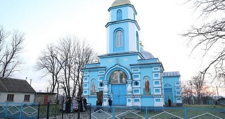 Начался процесс освобождения украинских церквей из-под контроля Московского патриархата