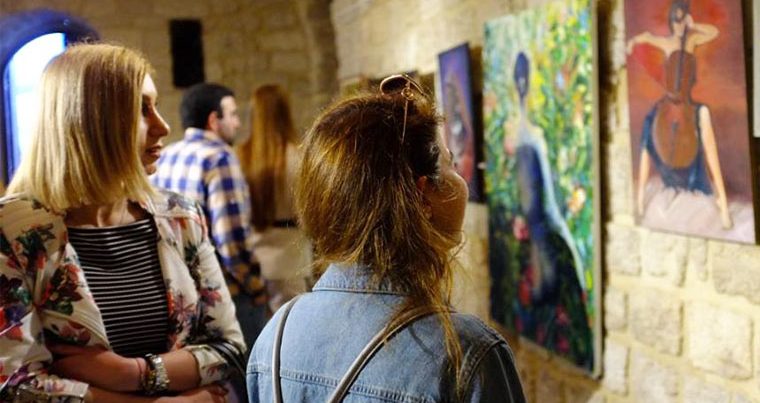 В Баку открылась выставка молодых художников – ФОТО