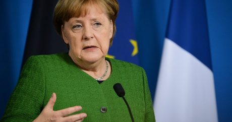 В Германии подтвердили данные о визите Меркель в Сочи